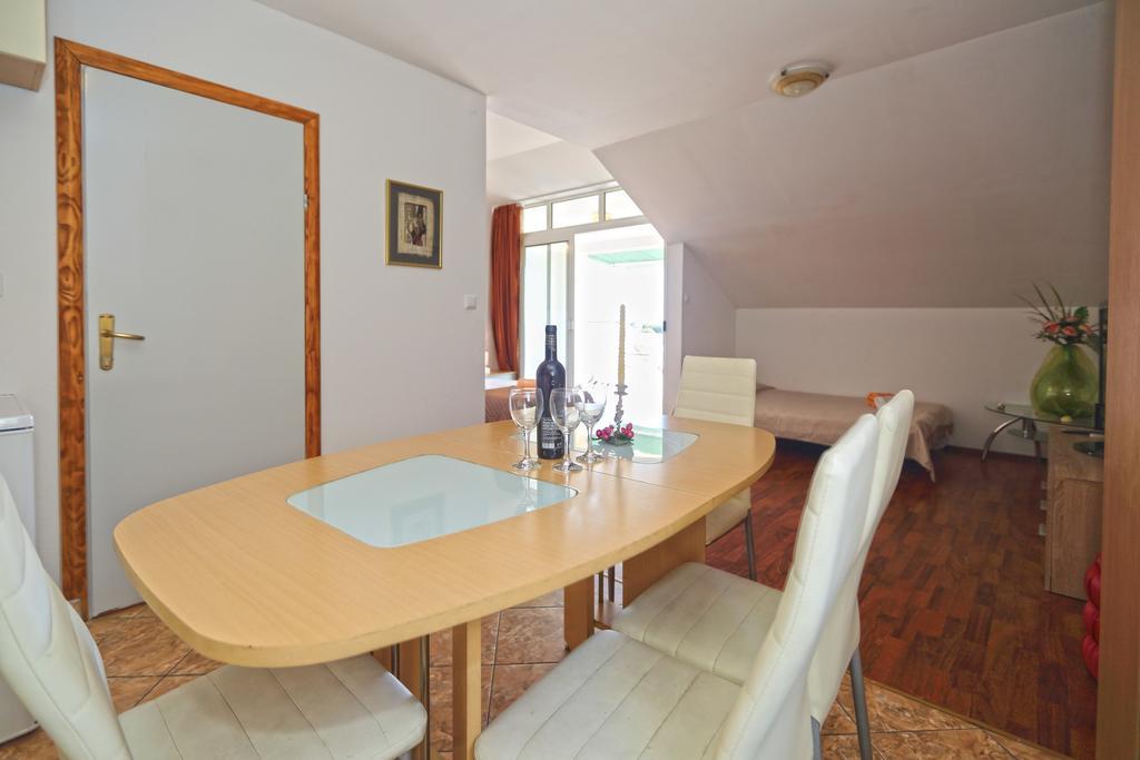 Apartament Apartmani Niki Hvar Hvar Town