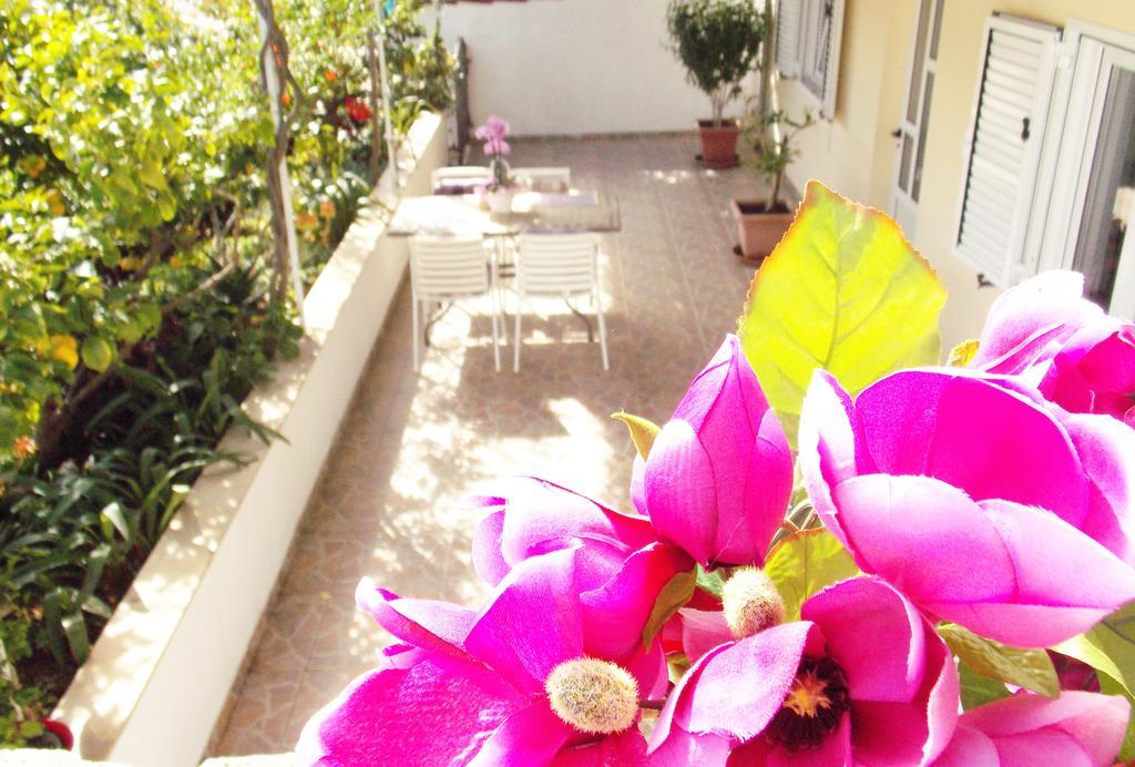 Apartament Apartmani Niki Hvar Hvar Town