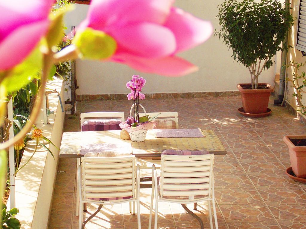 Apartament Apartmani Niki Hvar *